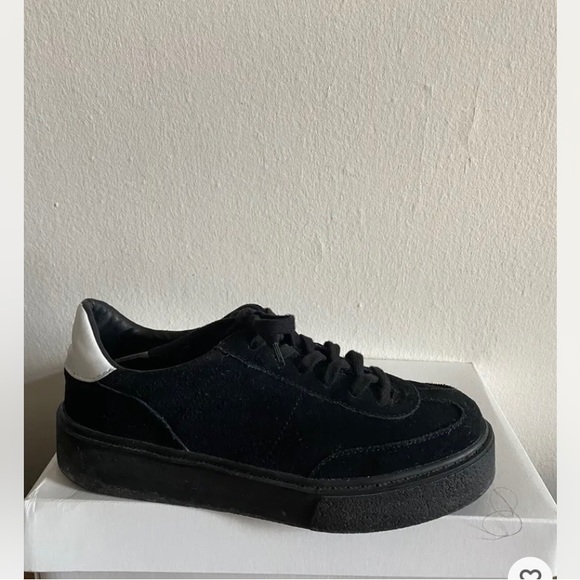 Zara Shoes - Zara Women Track Sneakers Shoes Black Flat Lace Up Size EU 39 US 9